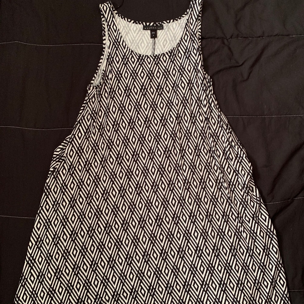 Attention Black and White Pattern Dress - Picture 2 of 4